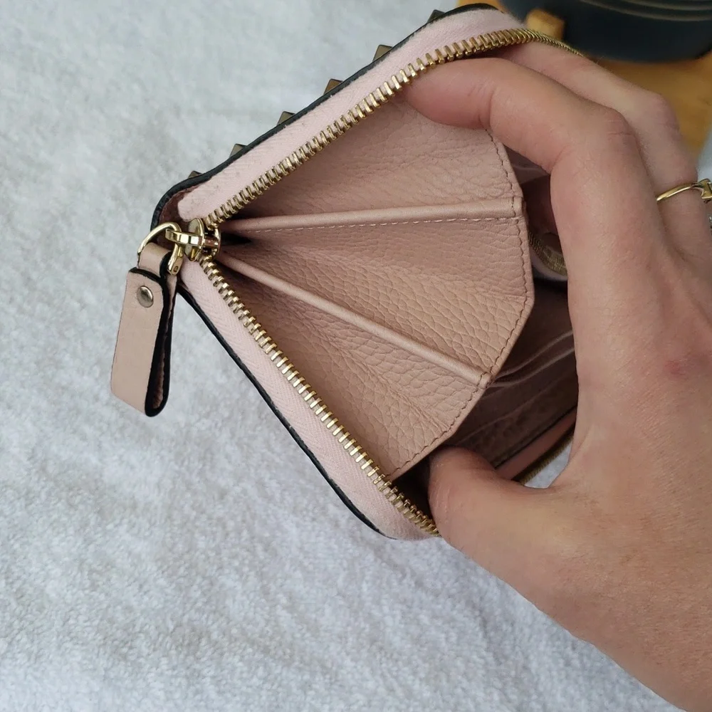 Valentino Garavani Rock stud zippy wallet 🔥 💕 - Picture 16 of 16